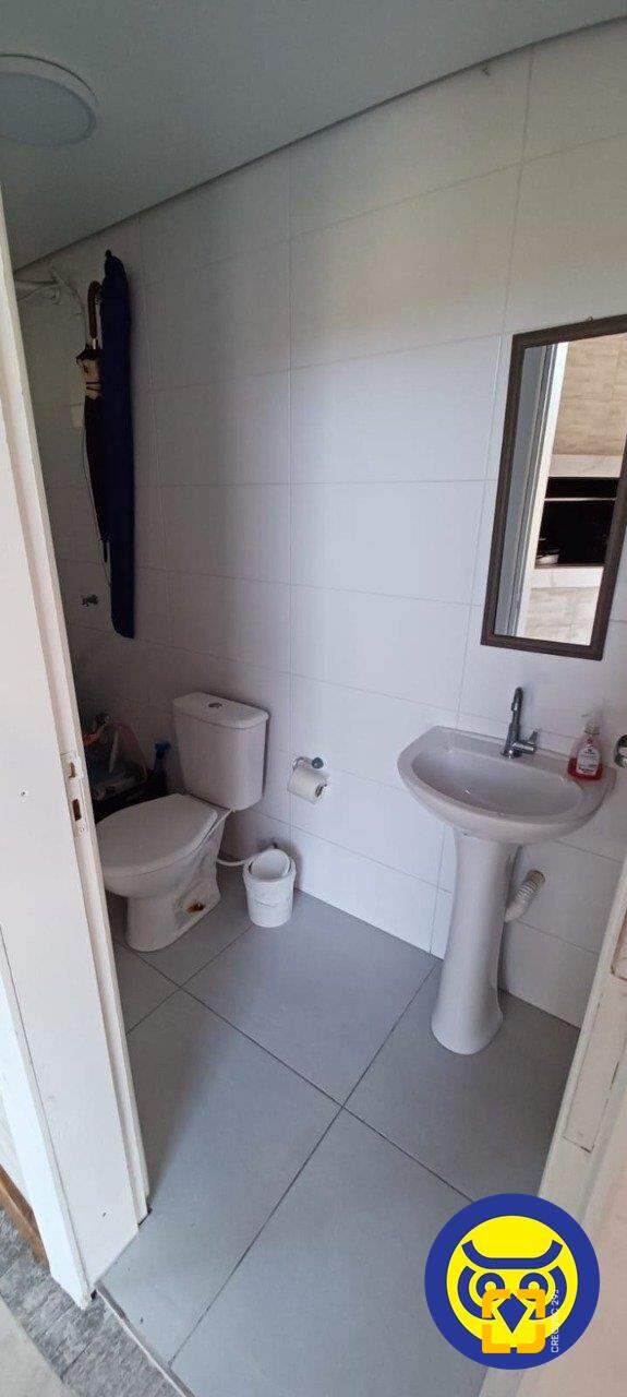 Casa com 360m², 5 quartos (sendo 2 suítes), 2 garagens, no bairro Vargem Grande em Florianópolis