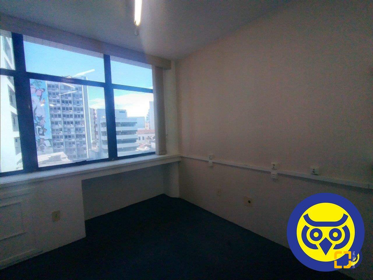 Sala com 49m², 1 garagem, no bairro Centro em Florianópolis