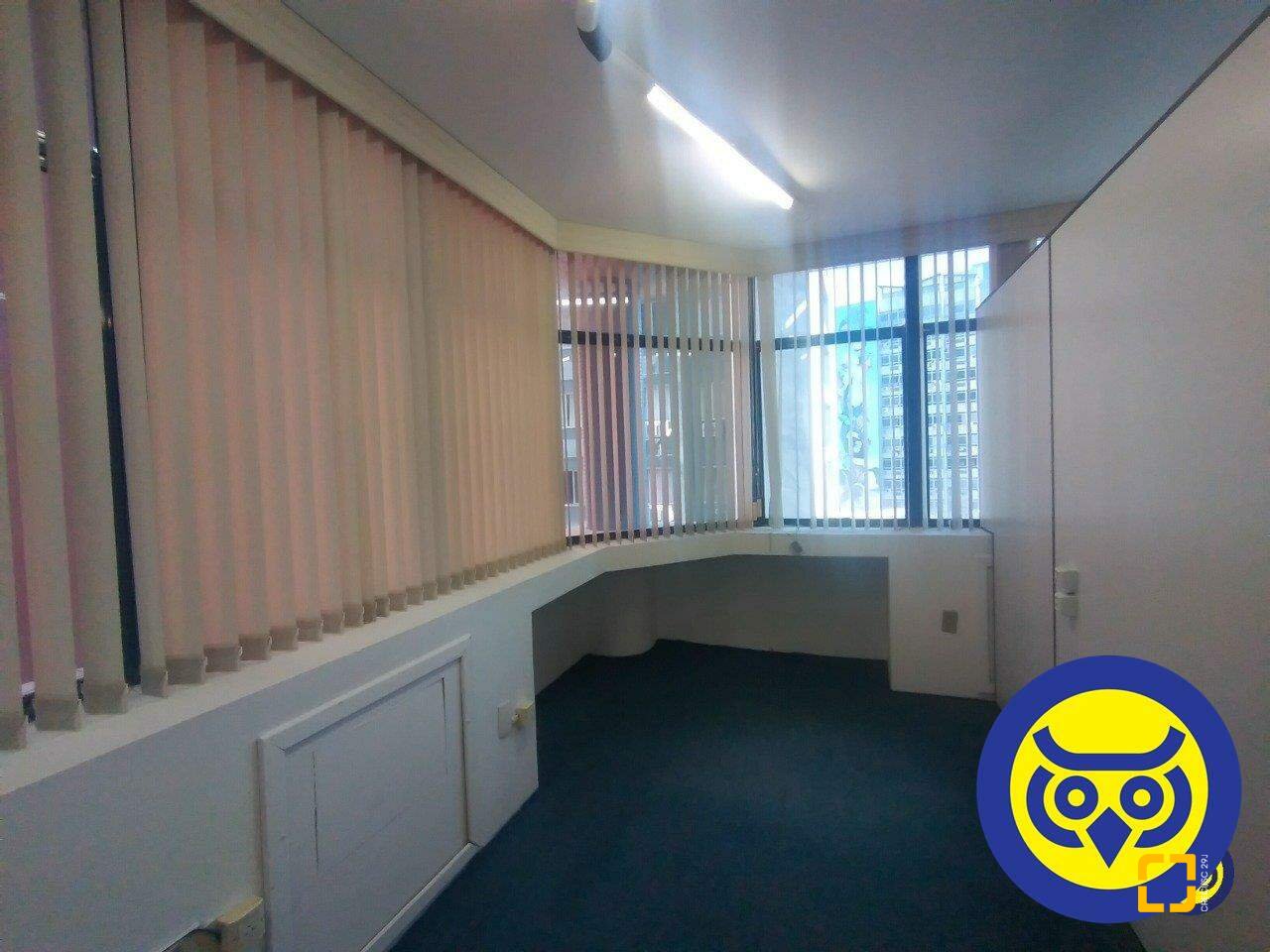 Sala com 49m², 1 garagem, no bairro Centro em Florianópolis