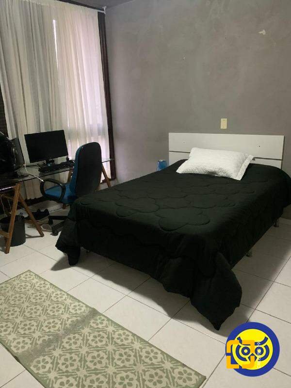 Casa com 257m², 4 quartos (sendo 1 suíte), 1 garagem, no bairro Itaguaçu em Florianópolis
