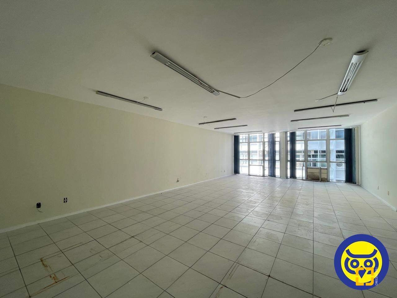 Sala com 83m², 1 garagem, no bairro Centro em Florianópolis