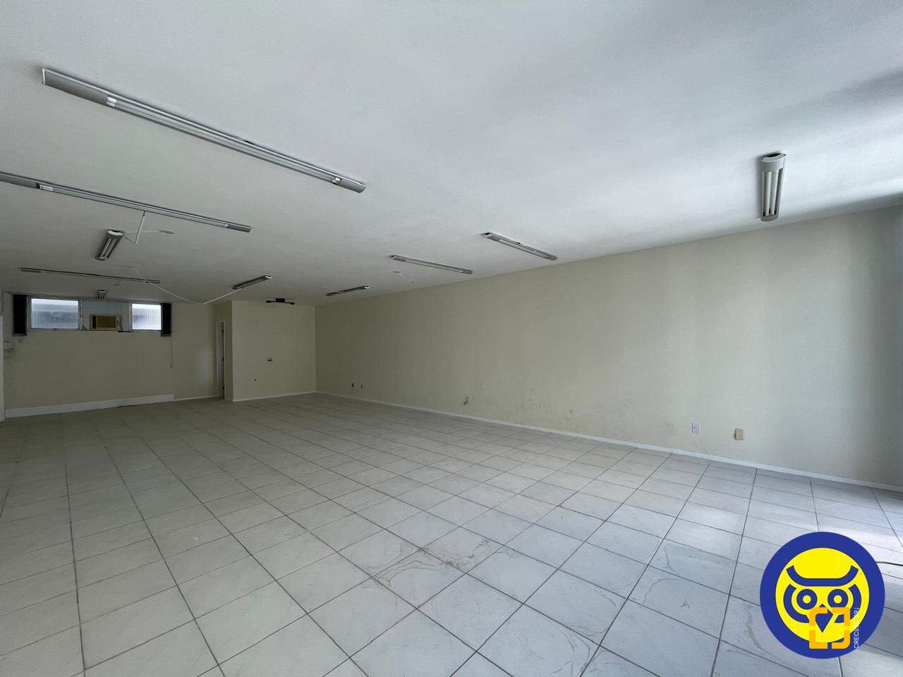 Sala com 83m², 1 garagem, no bairro Centro em Florianópolis