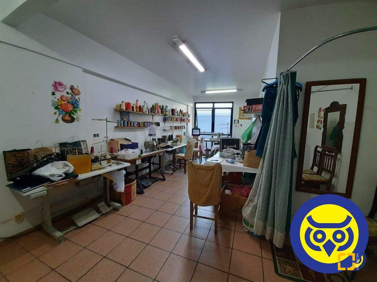 Sala com 32m², no bairro Centro em Florianópolis