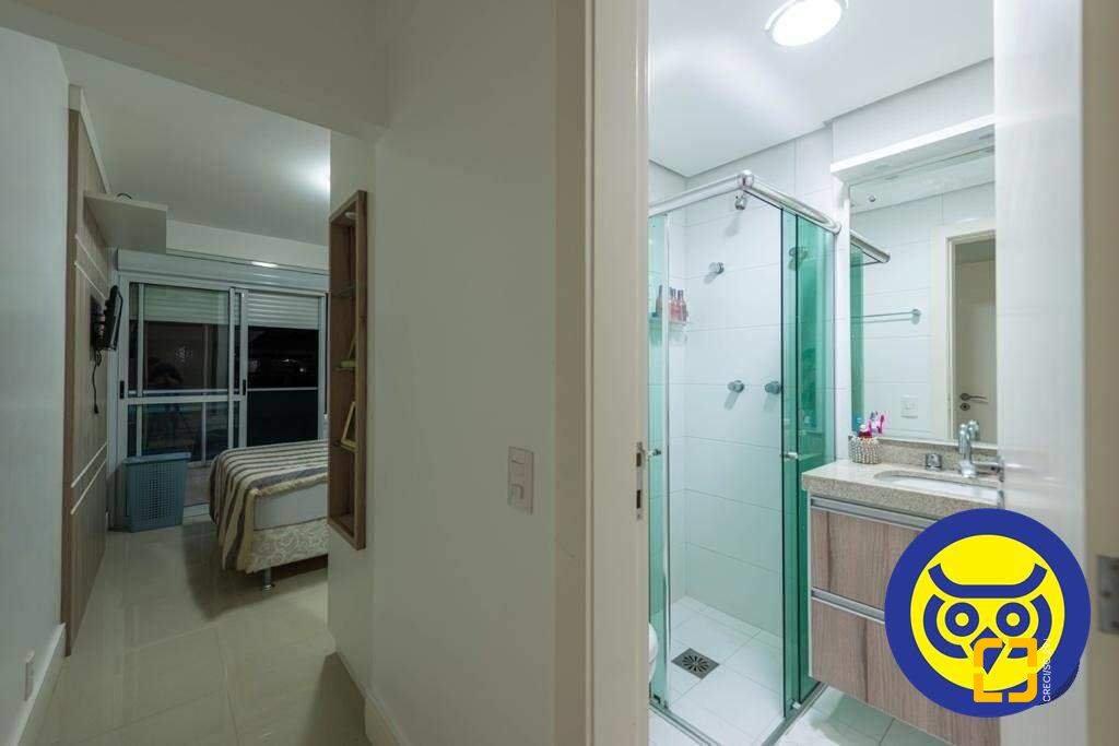 Cobertura com 265m², 6 quartos (sendo 3 suítes), 2 garagens, no bairro Cachoeira do Bom Jesus em Florianópolis