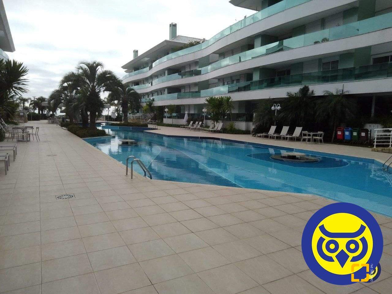 Cobertura com 265m², 6 quartos (sendo 3 suítes), 2 garagens, no bairro Cachoeira do Bom Jesus em Florianópolis