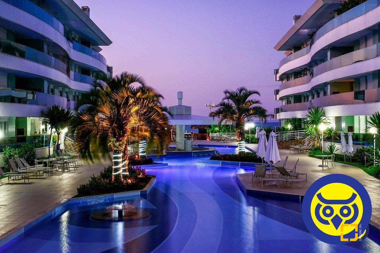 Cobertura com 265m², 6 quartos (sendo 3 suítes), 2 garagens, no bairro Cachoeira do Bom Jesus em Florianópolis