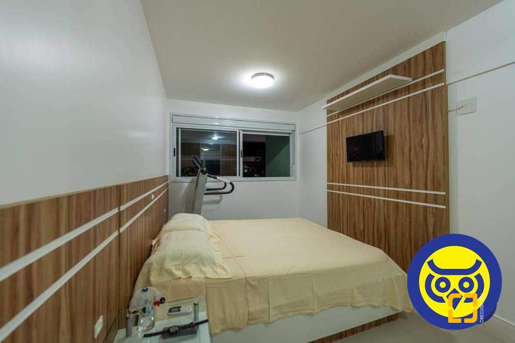 Cobertura com 265m², 3 quartos (sendo 3 suítes), 2 garagens, no bairro Cachoeira do Bom Jesus em Florianópolis
