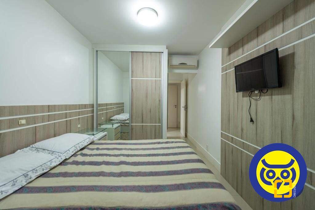 Cobertura com 265m², 3 quartos (sendo 3 suítes), 2 garagens, no bairro Cachoeira do Bom Jesus em Florianópolis
