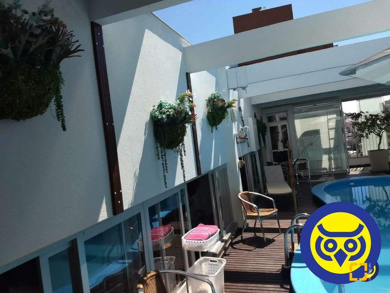 Cobertura com 360m², 5 quartos (sendo 3 suítes), 3 garagens, no bairro Centro em Florianópolis