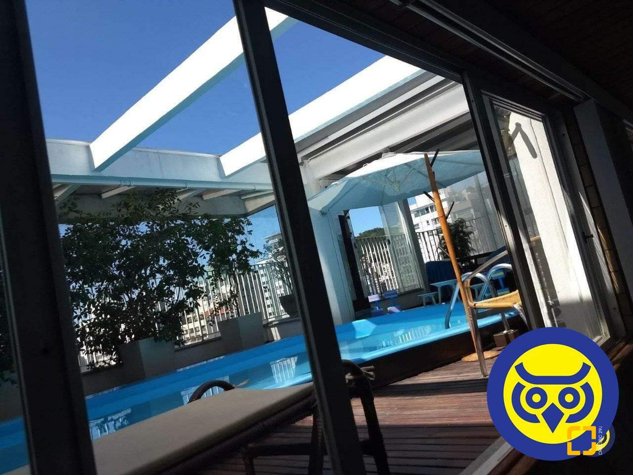 Cobertura com 360m², 5 quartos (sendo 3 suítes), 3 garagens, no bairro Centro em Florianópolis