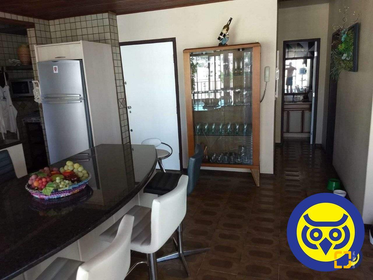 Cobertura com 360m², 5 quartos (sendo 3 suítes), 3 garagens, no bairro Centro em Florianópolis