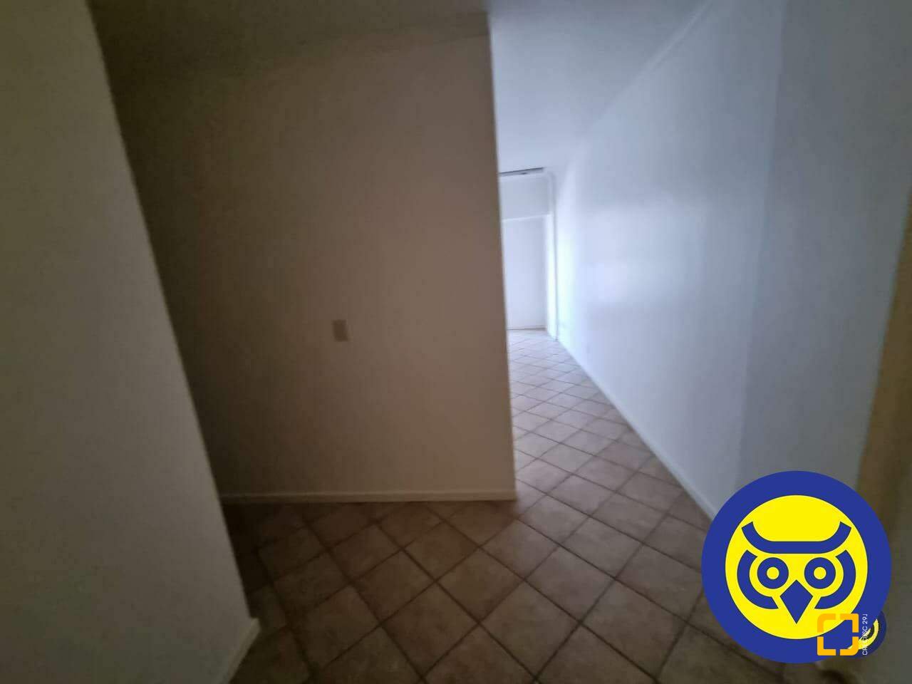 Sala com 30m², 2 garagens, no bairro Centro em Florianópolis