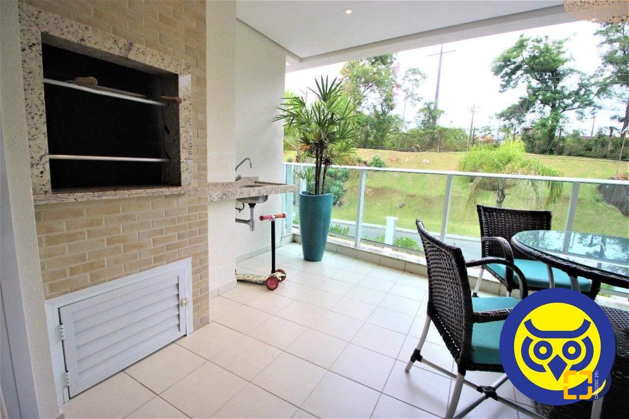 Apartamento com 168m², 7 quartos (sendo 3 suítes), 2 garagens, no bairro Cacupé em Florianópolis
