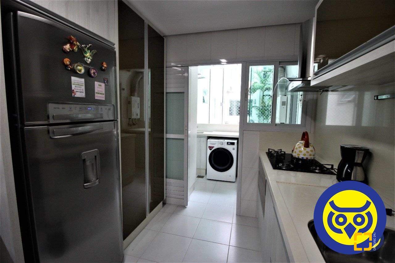 Apartamento com 168m², 7 quartos (sendo 3 suítes), 2 garagens, no bairro Cacupé em Florianópolis