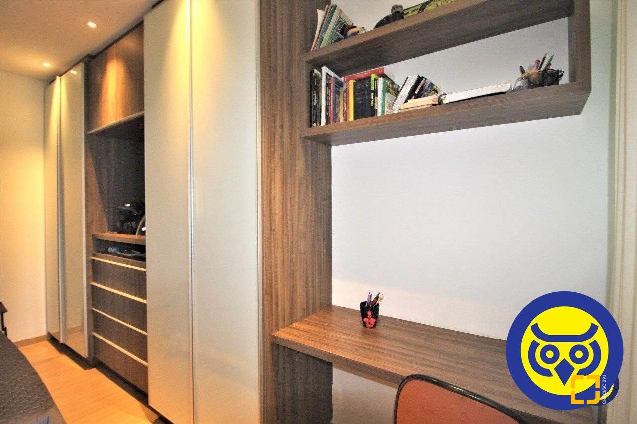 Apartamento com 168m², 7 quartos (sendo 3 suítes), 2 garagens, no bairro Cacupé em Florianópolis