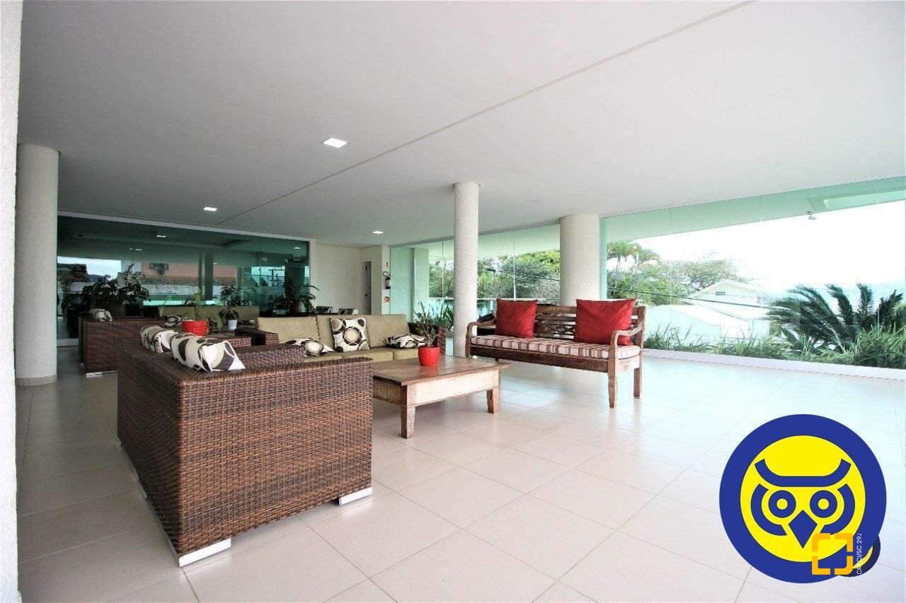 Apartamento com 168m², 7 quartos (sendo 3 suítes), 2 garagens, no bairro Cacupé em Florianópolis