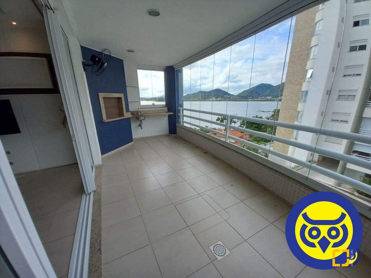 Apartamento com 156m², 6 quartos (sendo 3 suítes), 2 garagens, no bairro João Paulo em Florianópolis