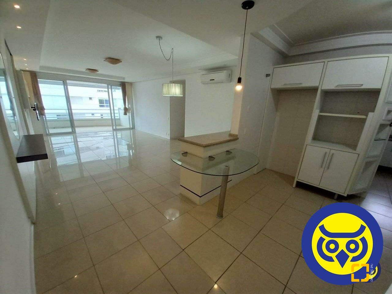 Apartamento com 156m², 6 quartos (sendo 3 suítes), 2 garagens, no bairro João Paulo em Florianópolis