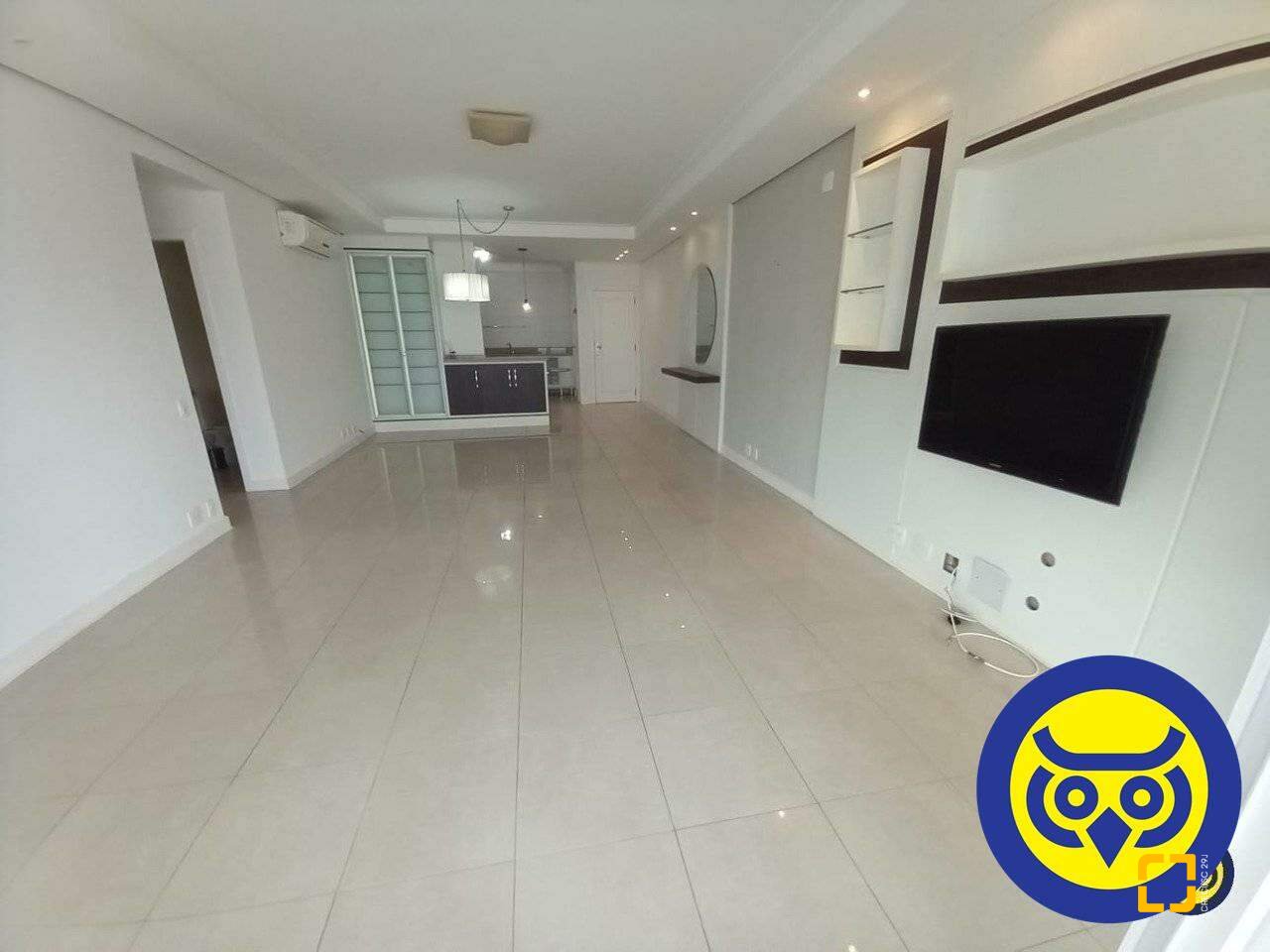 Apartamento com 156m², 6 quartos (sendo 3 suítes), 2 garagens, no bairro João Paulo em Florianópolis