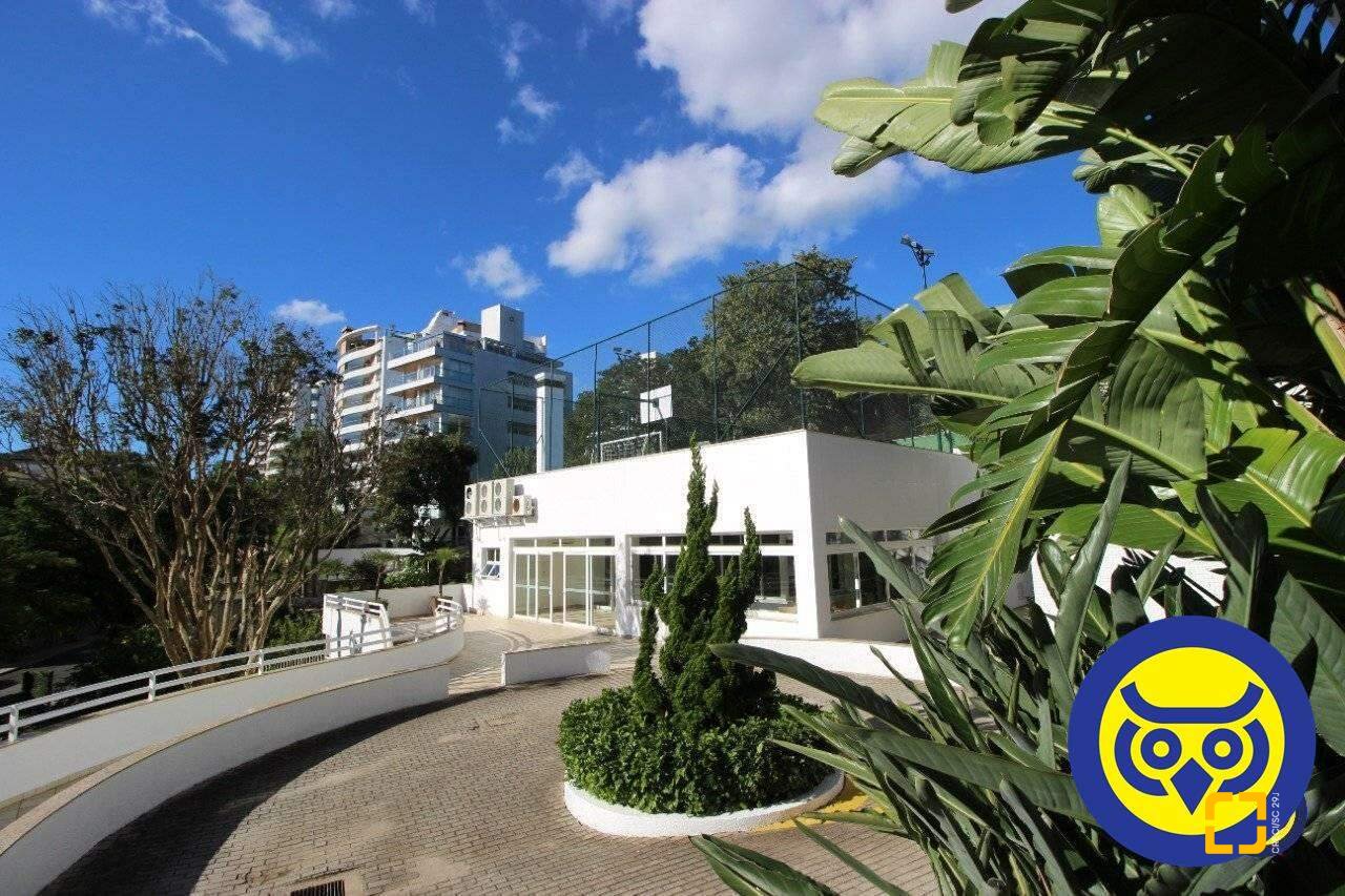 Apartamento com 156m², 6 quartos (sendo 3 suítes), 2 garagens, no bairro João Paulo em Florianópolis