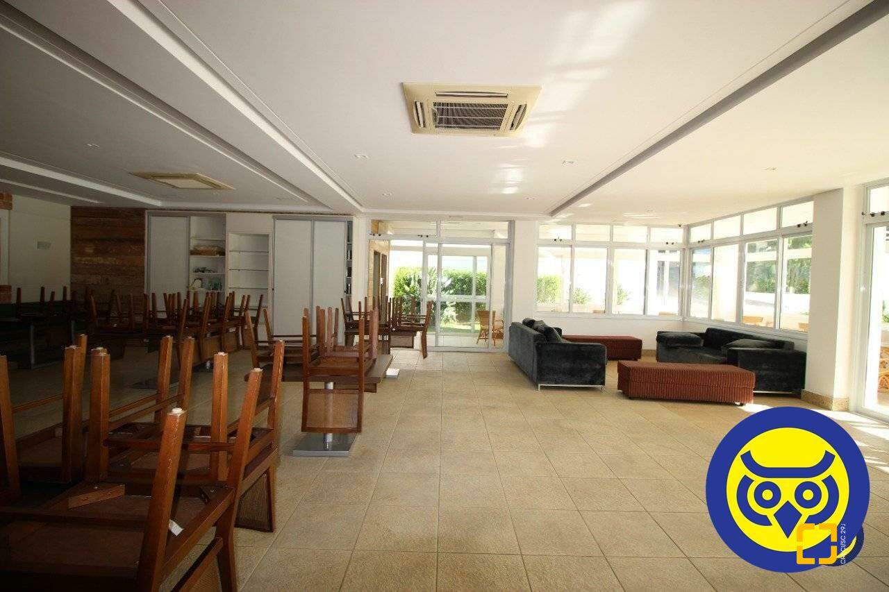 Apartamento com 156m², 6 quartos (sendo 3 suítes), 2 garagens, no bairro João Paulo em Florianópolis