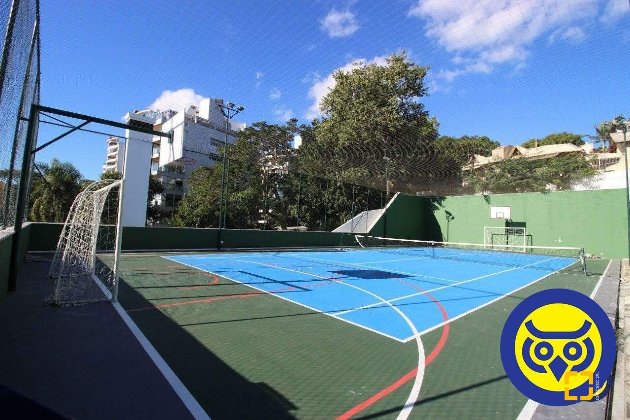 Apartamento com 156m², 6 quartos (sendo 3 suítes), 2 garagens, no bairro João Paulo em Florianópolis