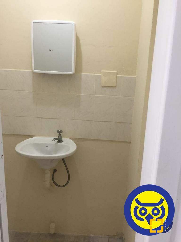 Sala com 34m², no bairro Centro em Florianópolis