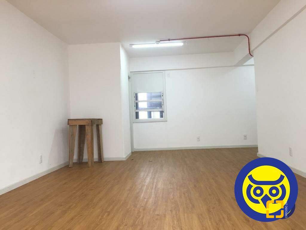 Sala com 34m², no bairro Centro em Florianópolis