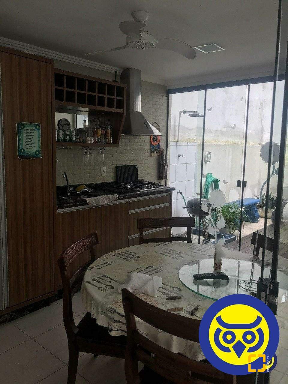 Apartamento com 274m², 4 quartos (sendo 1 suíte), 1 garagem, no bairro Centro em Florianópolis
