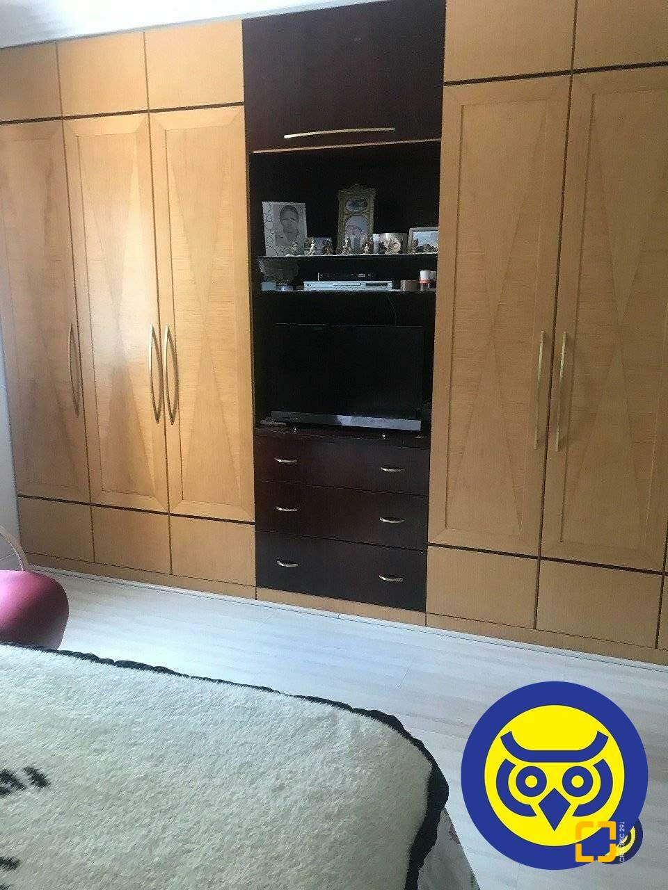 Apartamento com 274m², 4 quartos (sendo 1 suíte), 1 garagem, no bairro Centro em Florianópolis