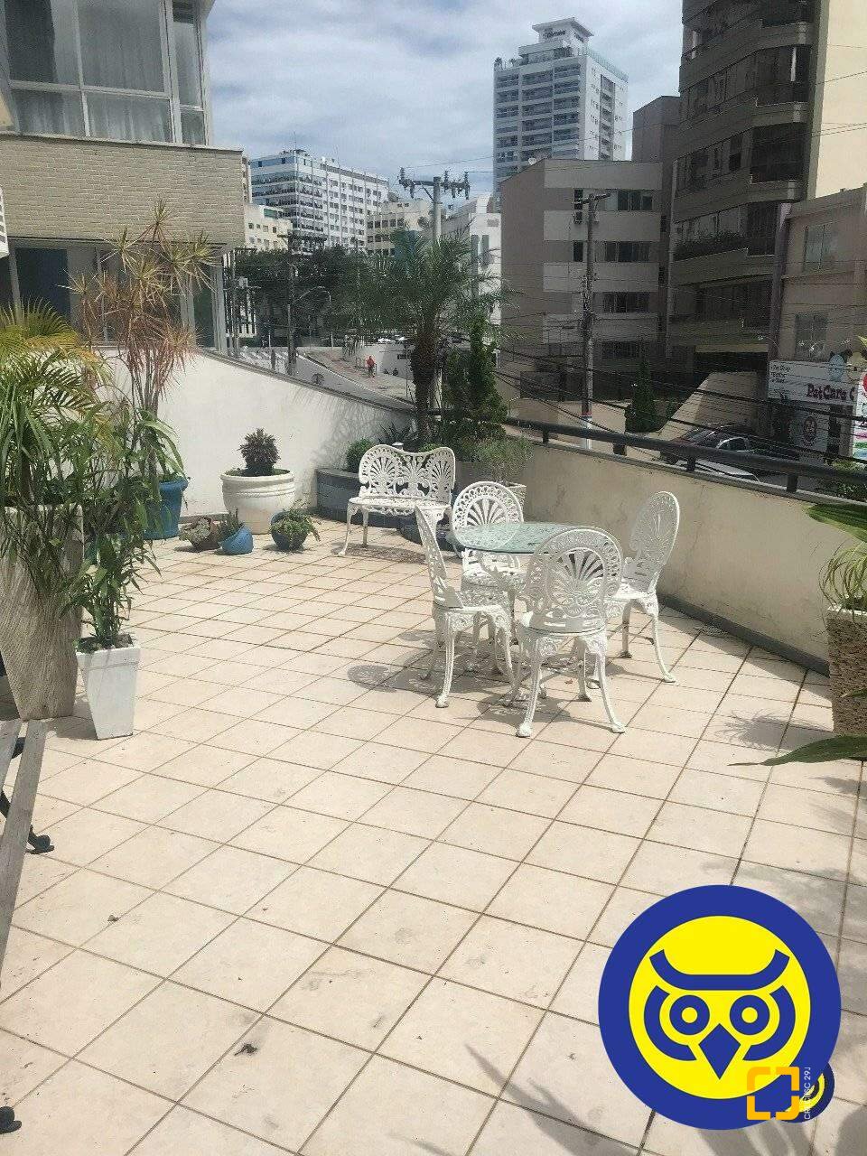 Apartamento com 274m², 4 quartos (sendo 1 suíte), 1 garagem, no bairro Centro em Florianópolis