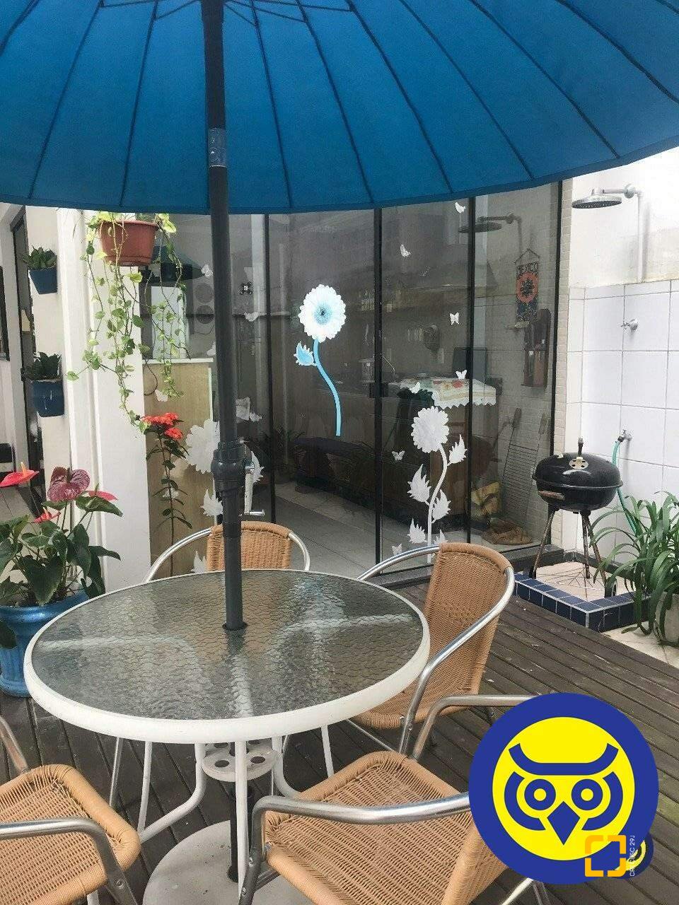 Apartamento com 274m², 4 quartos (sendo 1 suíte), 1 garagem, no bairro Centro em Florianópolis