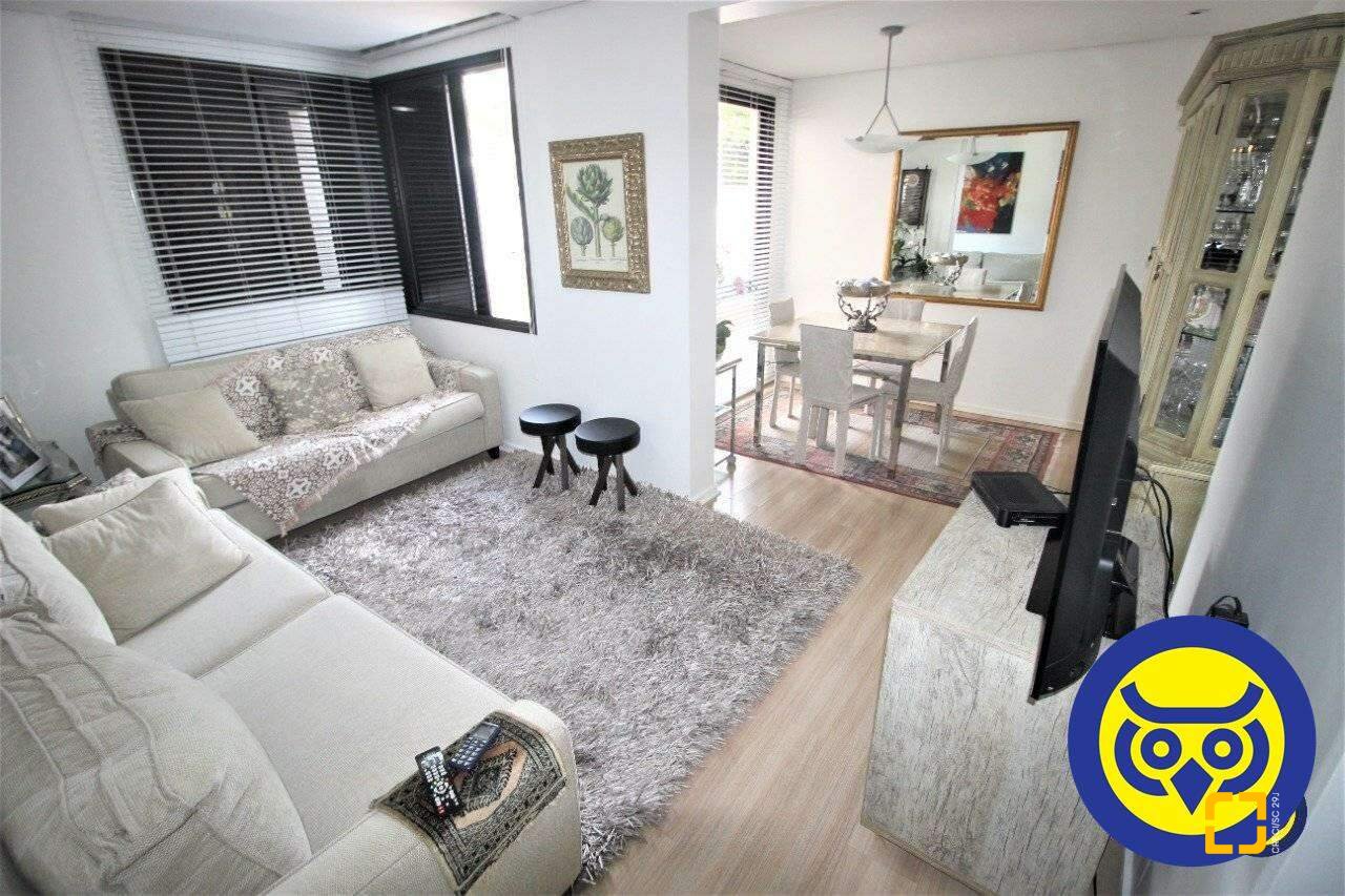 Apartamento com 236m², 5 quartos (sendo 2 suítes), 2 garagens, no bairro Agronômica em Florianópolis