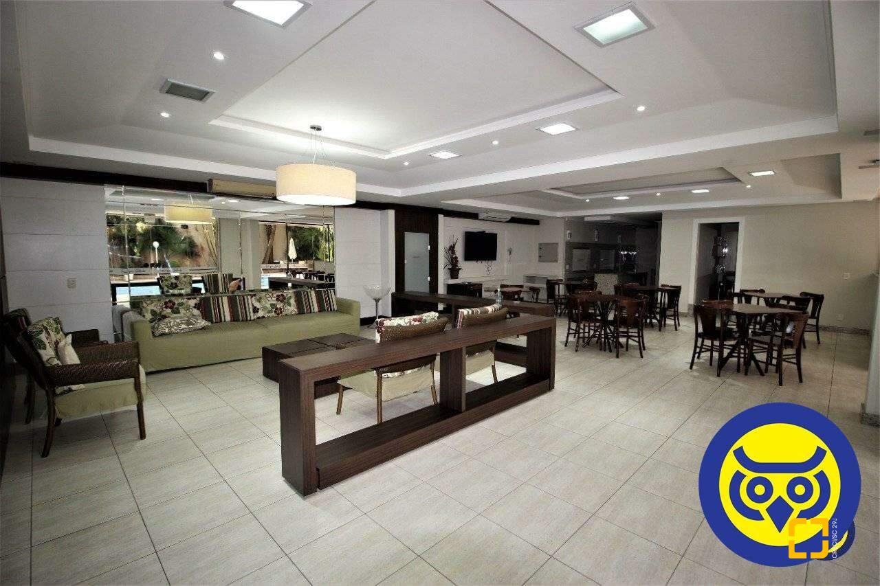 Apartamento com 236m², 5 quartos (sendo 2 suítes), 2 garagens, no bairro Agronômica em Florianópolis
