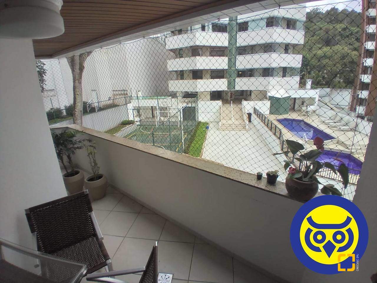 Apartamento com 109m², 5 quartos (sendo 1 suíte), 2 garagens, no bairro João Paulo em Florianópolis