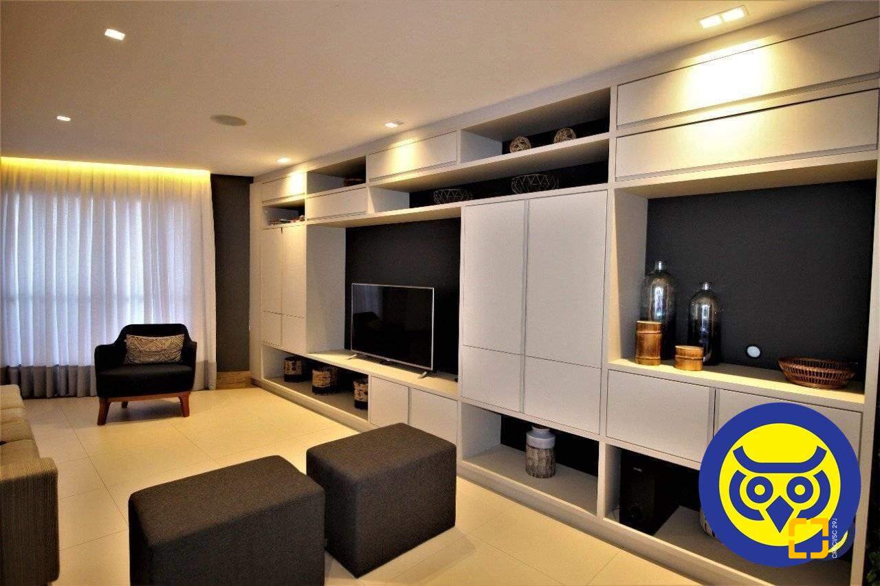 Apartamento com 109m², 5 quartos (sendo 1 suíte), 2 garagens, no bairro João Paulo em Florianópolis