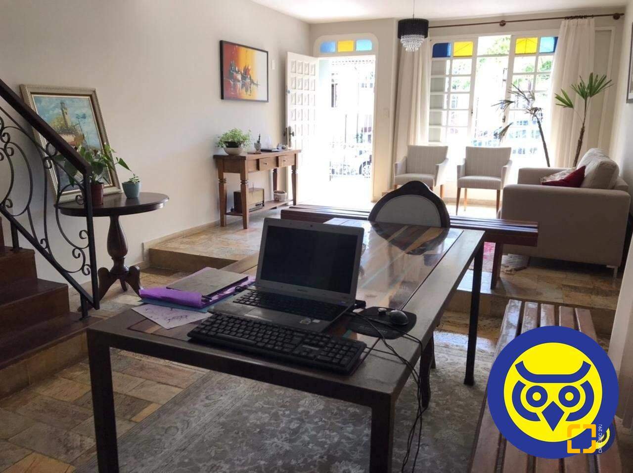 Casa com 191m², 5 quartos (sendo 1 suíte), 2 garagens, no bairro Centro em Florianópolis