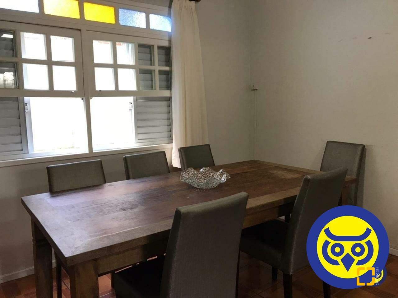 Casa com 191m², 5 quartos (sendo 1 suíte), 2 garagens, no bairro Centro em Florianópolis