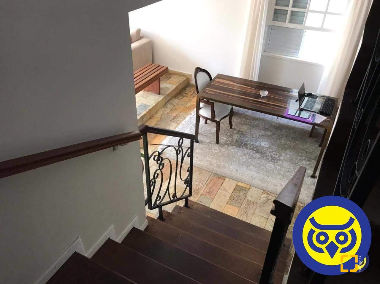 Casa com 191m², 5 quartos (sendo 1 suíte), 2 garagens, no bairro Centro em Florianópolis