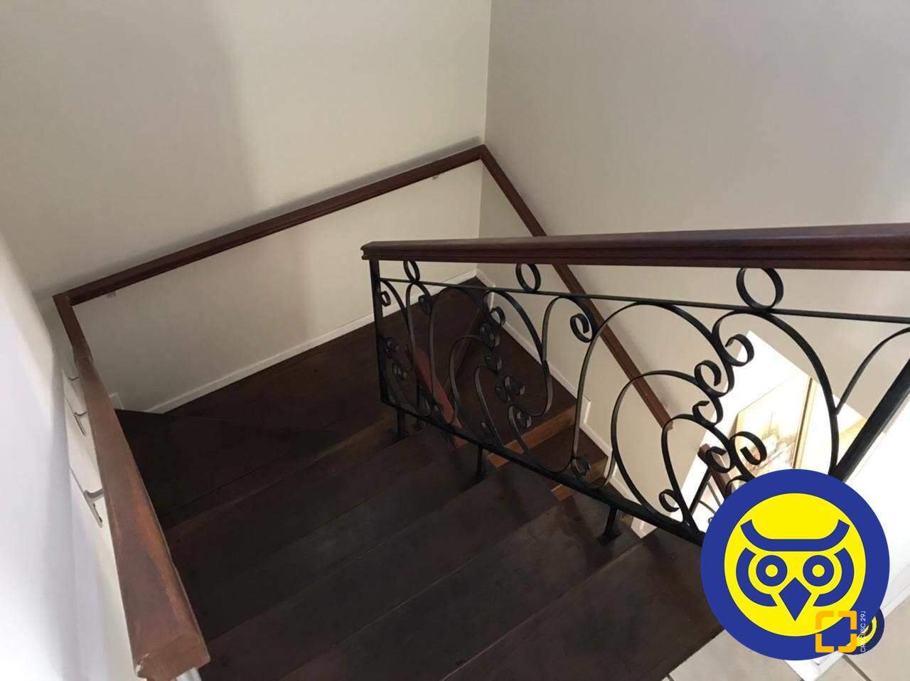 Casa com 191m², 5 quartos (sendo 1 suíte), 2 garagens, no bairro Centro em Florianópolis