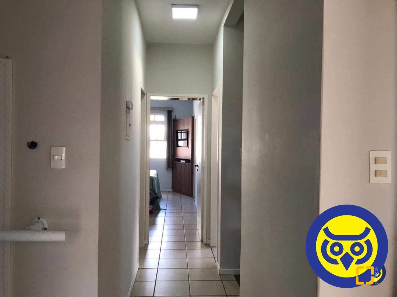 Casa com 191m², 5 quartos (sendo 1 suíte), 2 garagens, no bairro Centro em Florianópolis