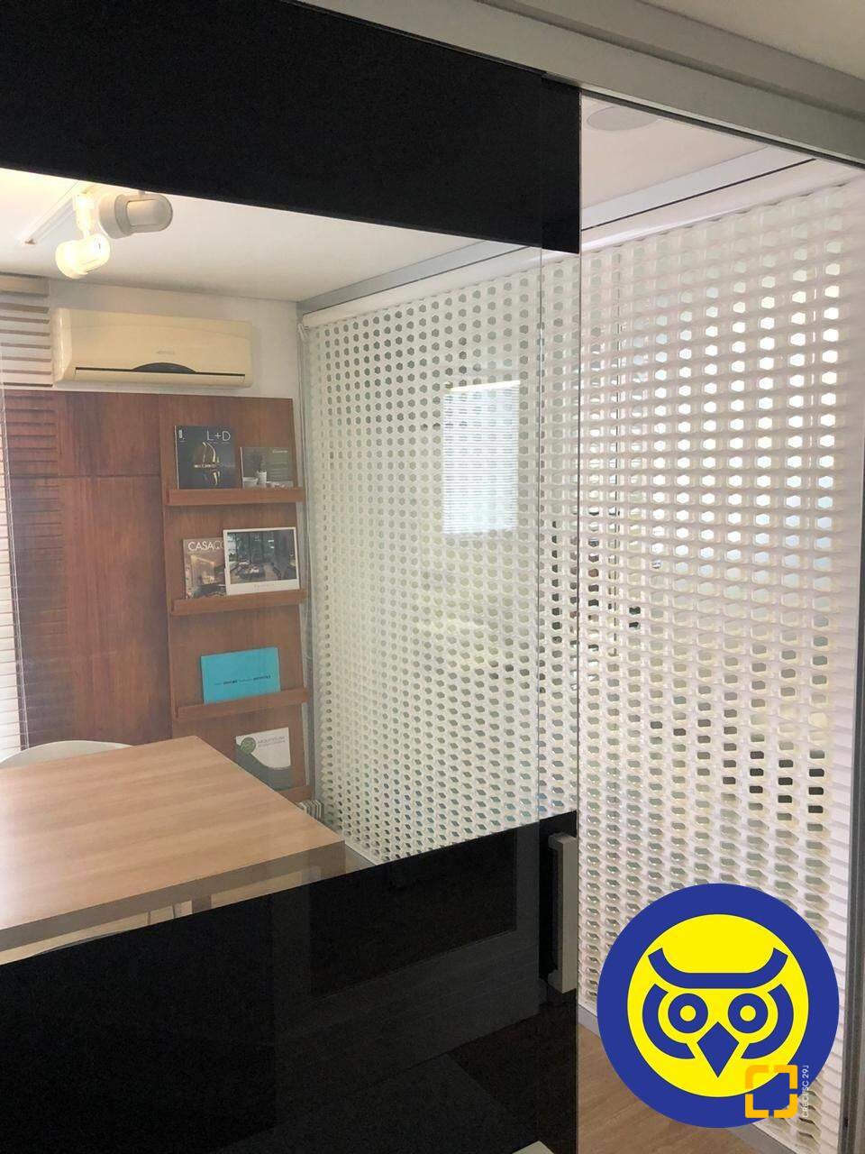 Sala com 24m², 1 garagem, no bairro Centro em Florianópolis