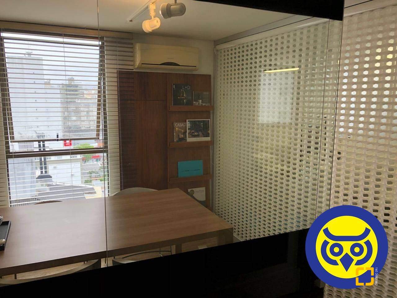 Sala com 24m², 1 garagem, no bairro Centro em Florianópolis