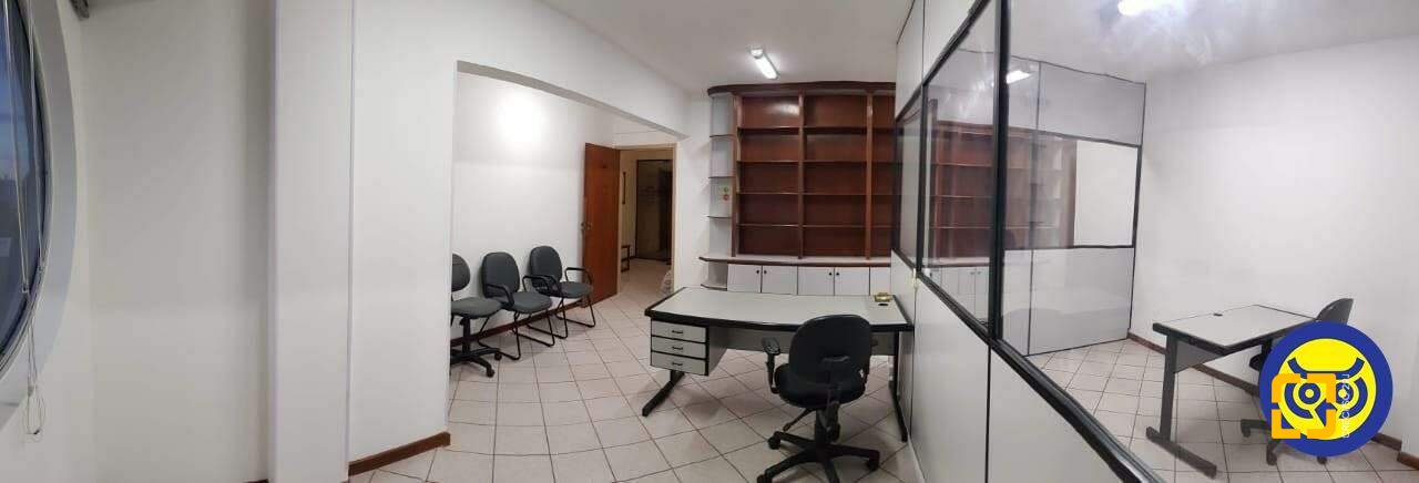 Sala com 42m², no bairro Centro em Florianópolis