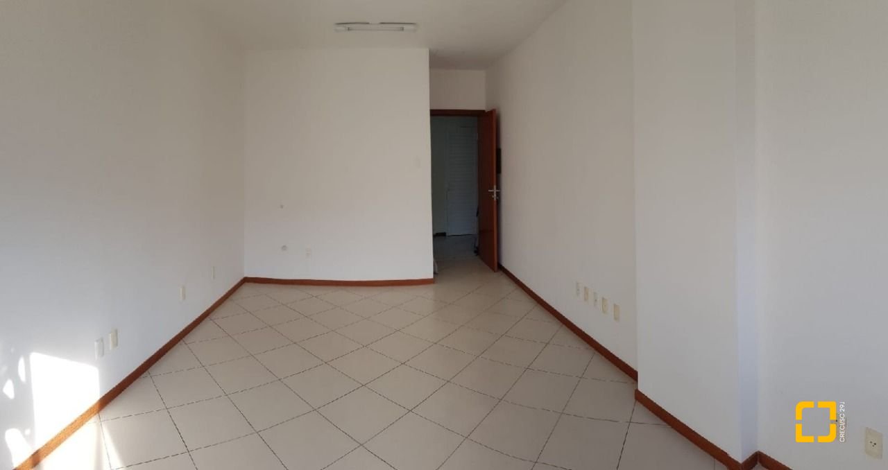 Sala com 23m², 1 garagem, no bairro Trindade em Florianópolis