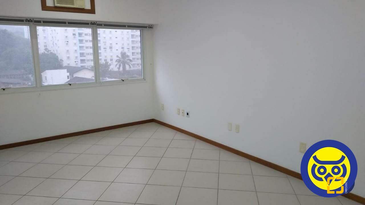 Sala com 23m², 1 garagem, no bairro Trindade em Florianópolis