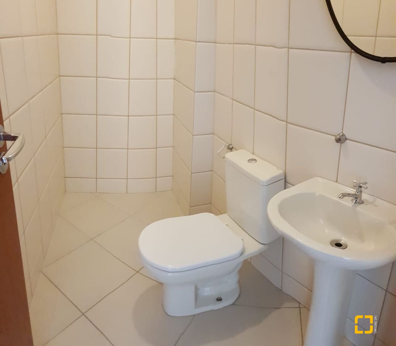 Sala com 23m², 1 garagem, no bairro Trindade em Florianópolis