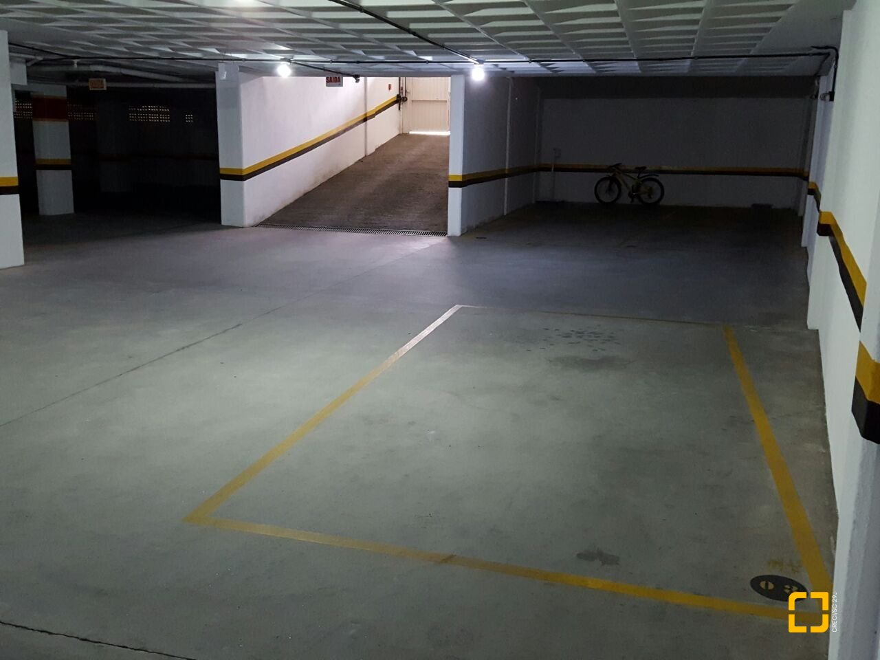 Sala com 23m², 1 garagem, no bairro Trindade em Florianópolis