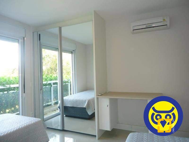Apartamento com 258m², 8 quartos (sendo 4 suítes), 3 garagens, no bairro Cachoeira do Bom Jesus em Florianópolis