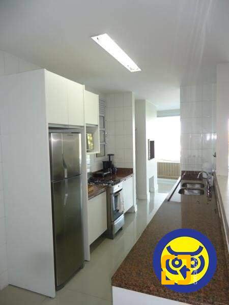Apartamento com 258m², 8 quartos (sendo 4 suítes), 3 garagens, no bairro Cachoeira do Bom Jesus em Florianópolis